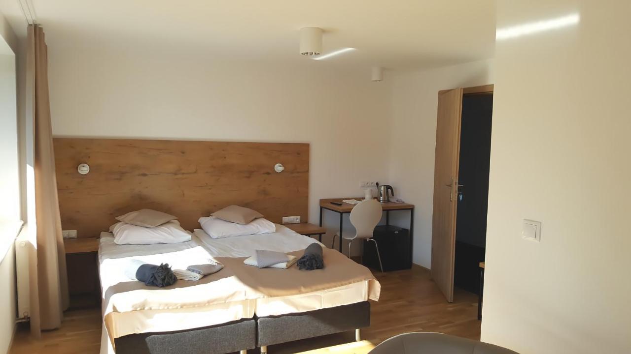 Wodnik Uslugi Hotelarskie, Apartamenty Rowy  Dış mekan fotoğraf