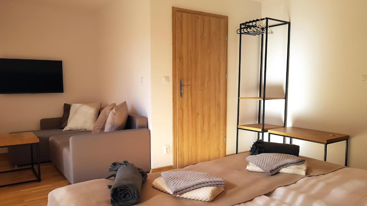 Wodnik Uslugi Hotelarskie, Apartamenty Rowy  Dış mekan fotoğraf