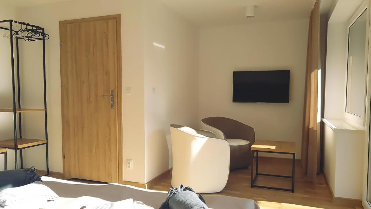 Wodnik Uslugi Hotelarskie, Apartamenty Rowy  Dış mekan fotoğraf