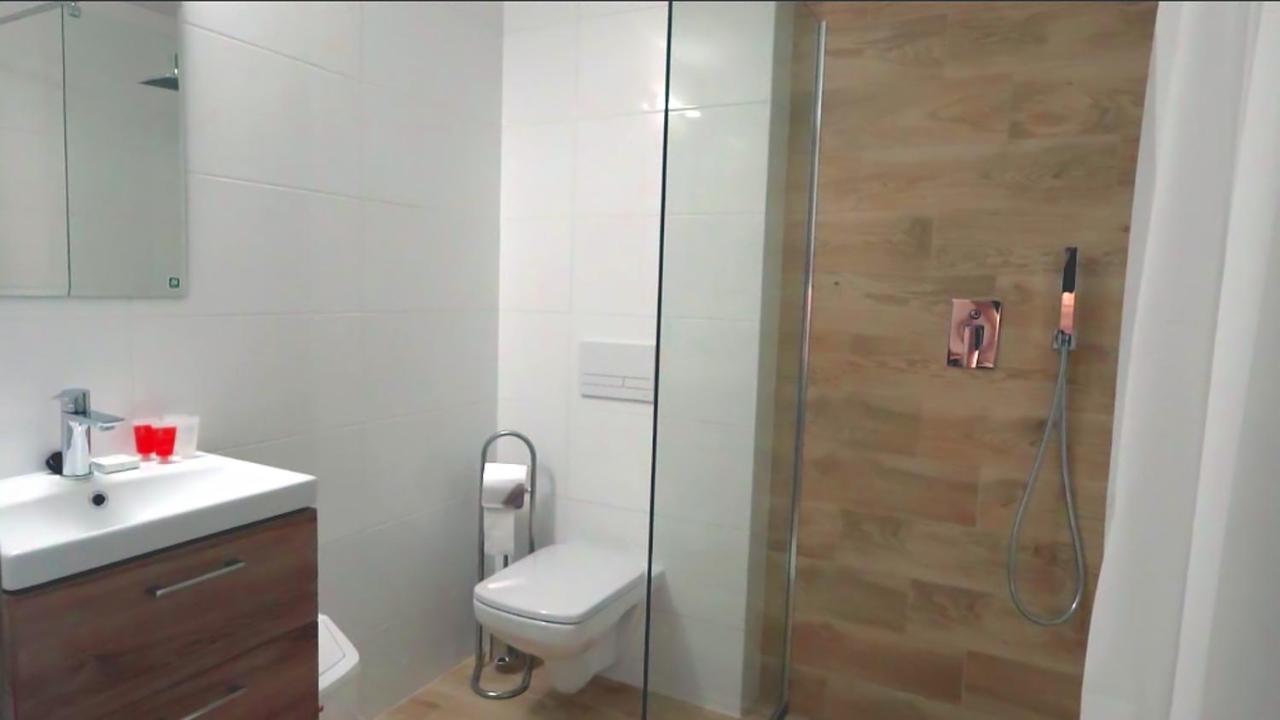 Wodnik Uslugi Hotelarskie, Apartamenty Rowy  Dış mekan fotoğraf