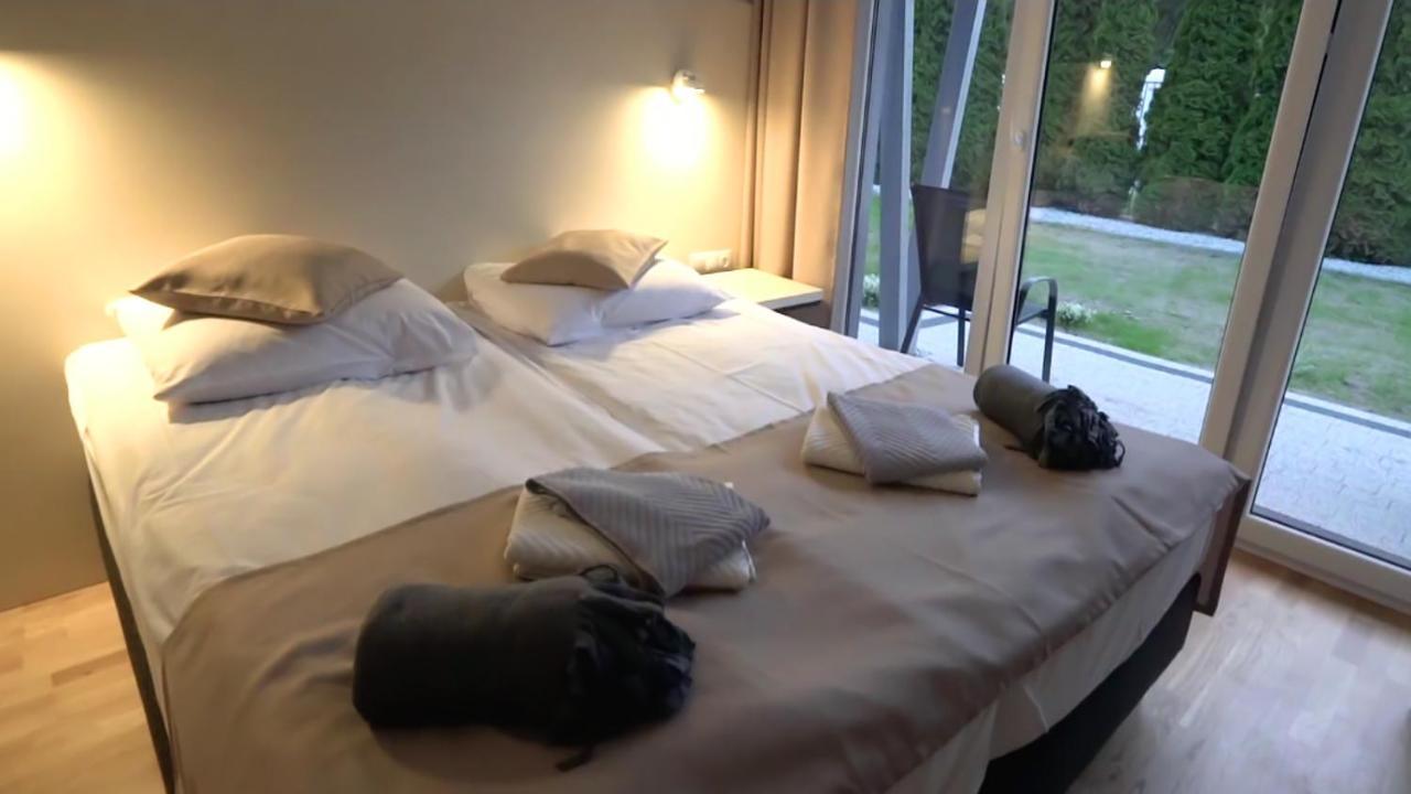 Wodnik Uslugi Hotelarskie, Apartamenty Rowy  Dış mekan fotoğraf